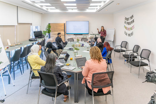 خدمات استشارية متخصصة للقطاعات المختلفة